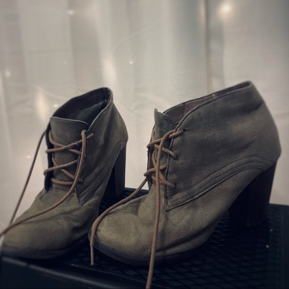 Attention Ankle Boots